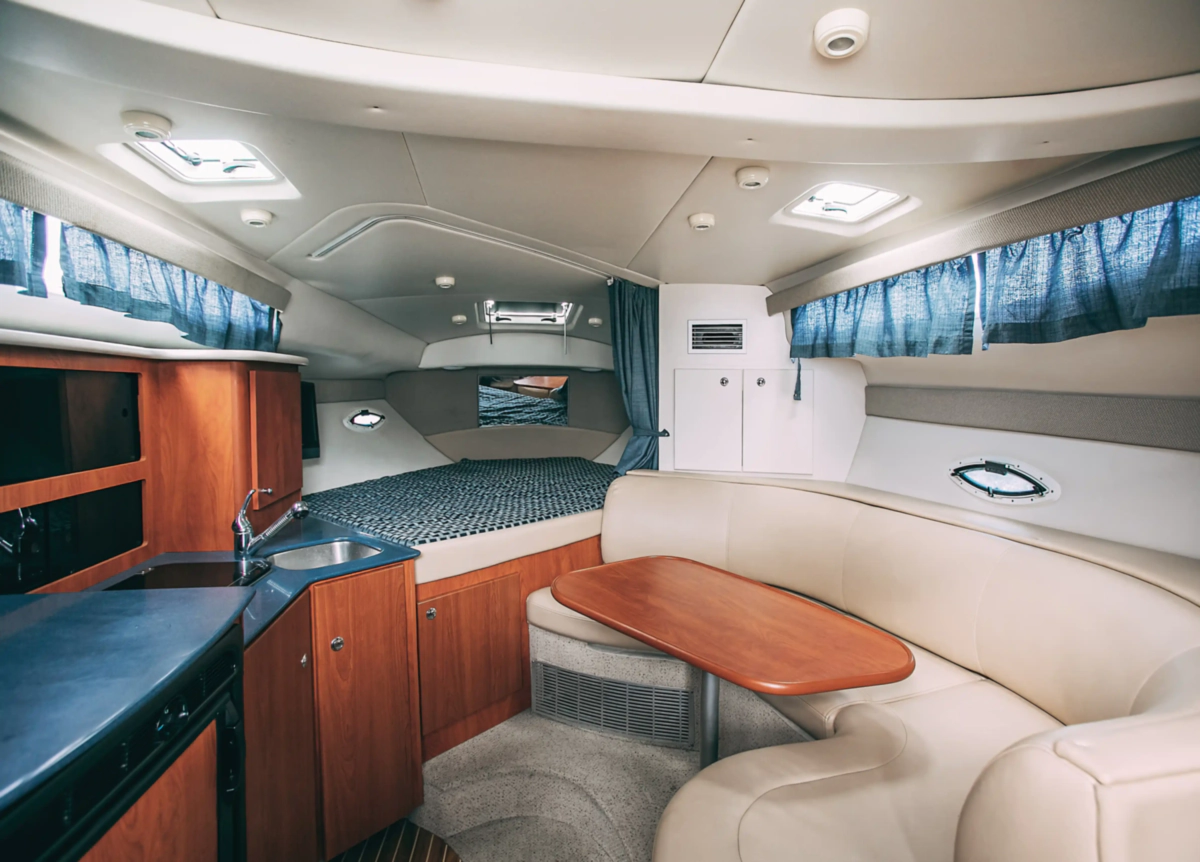 Катер Bayliner 305 «Елена» 